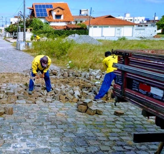 Seinfra prossegue com recuperação da pavimentação em seis bairros da  Capital nesta quarta