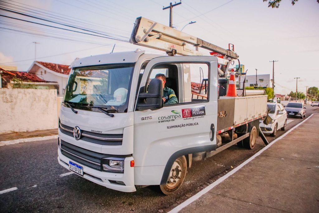 Prefeitura de Jaguariúna inicia instalação de iluminação de led na estrada  JGR-221