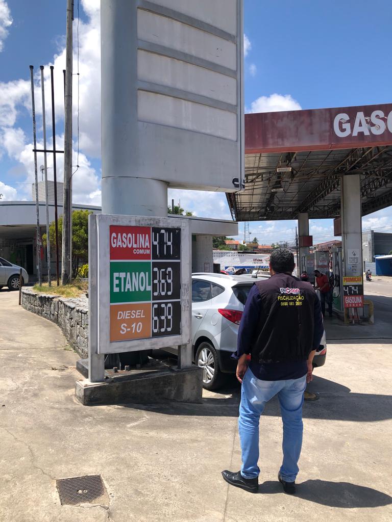 Preço Da Gasolina Se Mantém Oscilando Entre R 4640 E R 4890 Registra Pesquisa Do Procon Jp 