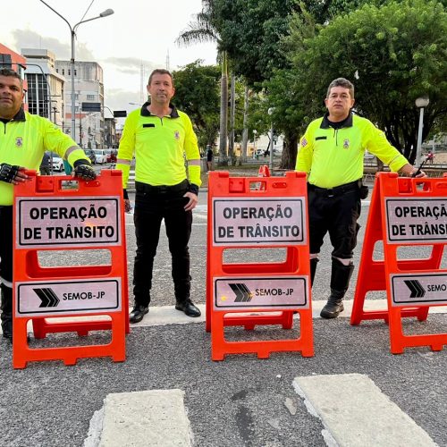 Muriçoquinhas e bloco da Melhor Idade fazem encontro de gerações no  pré-carnaval de João Pessoa