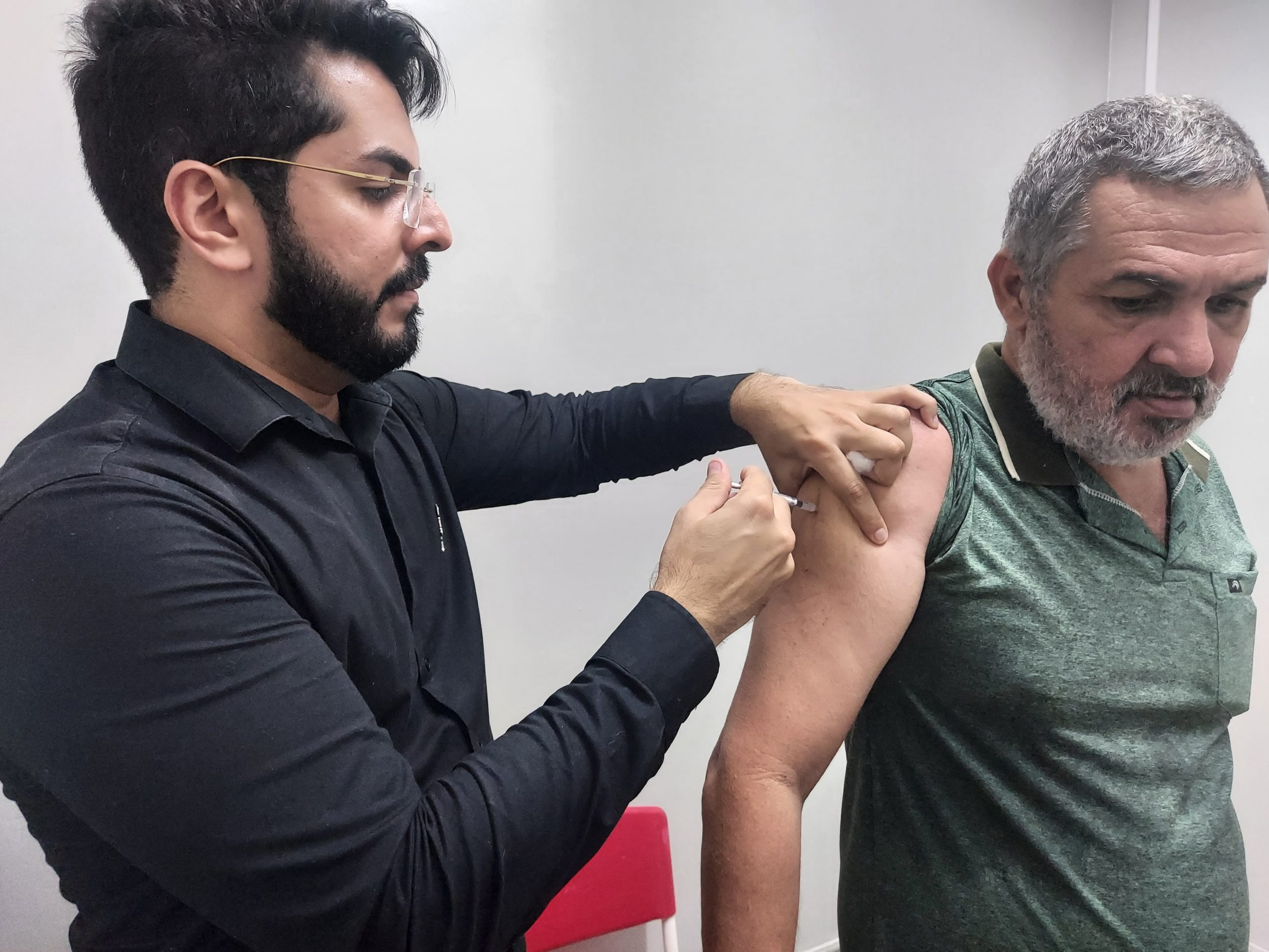 João Pessoa disponibiliza vacinas contra Covid-19 e do calendário de rotina na última semana do ano