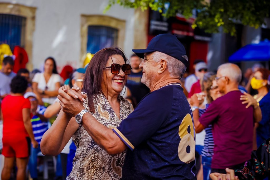 Sabadinho Bom terá muito samba sob o comando de Diana Miranda