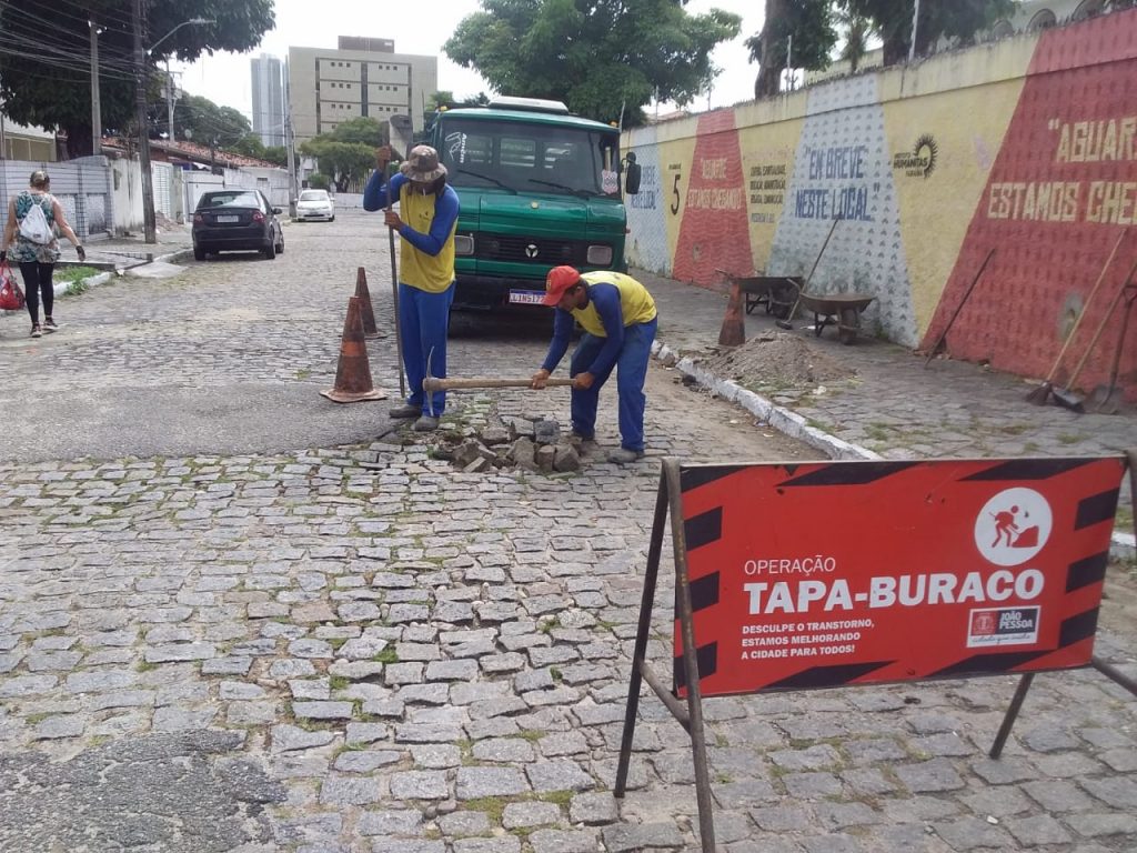 Seinfra conclui semana executando serviços de manutenção em 23 bairros da Capital