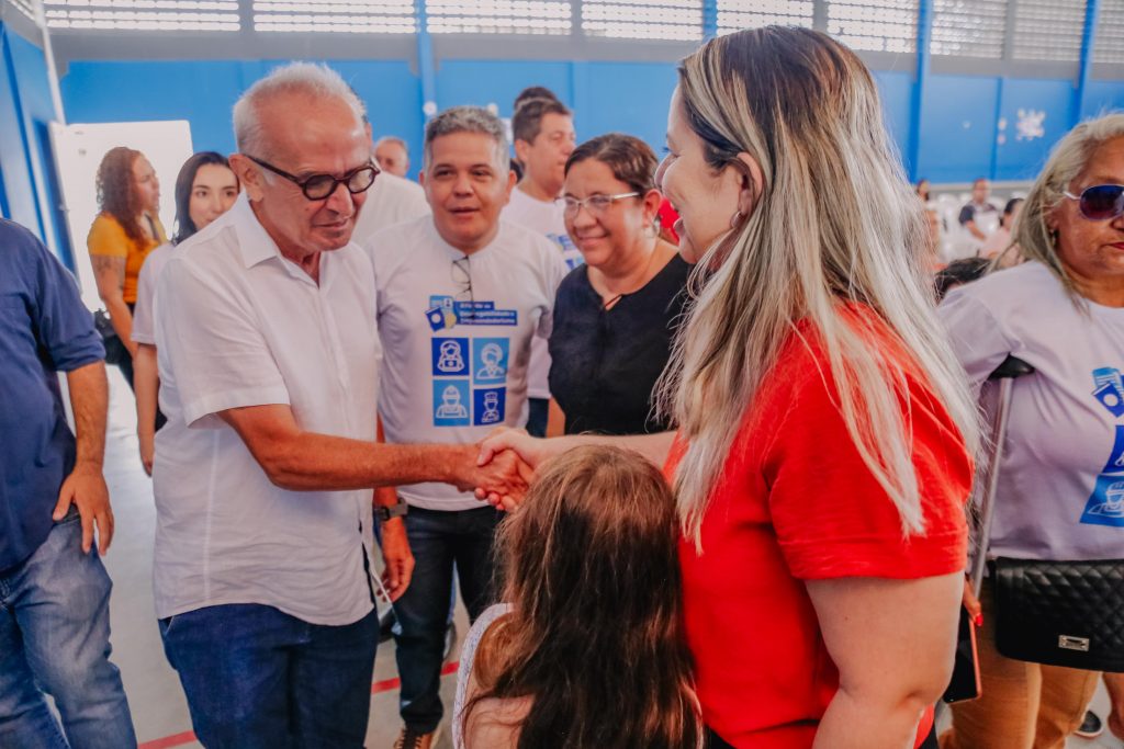 Feirão da Empregabilidade e Empreendedorismo promove manhã de atendimentos no bairro Funcionários II