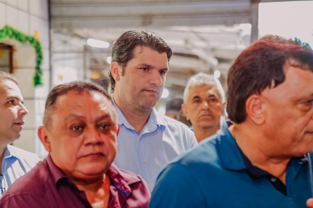 Cícero Lucena autoriza obras no Mercado do Rangel e anuncia projetos para o Mercado Central e Feira de Oitizeiro