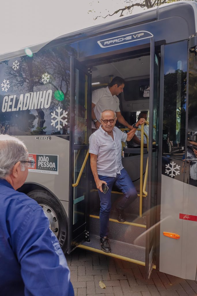 Cícero Lucena inaugura ‘Geladinho’ e reforça compromisso de seguir avançando na área de mobilidade urbana