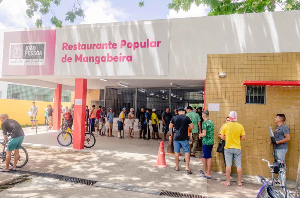 Prefeitura mantém três programas que oferecem alimentação de qualidade para pessoas em vulnerabilidade social