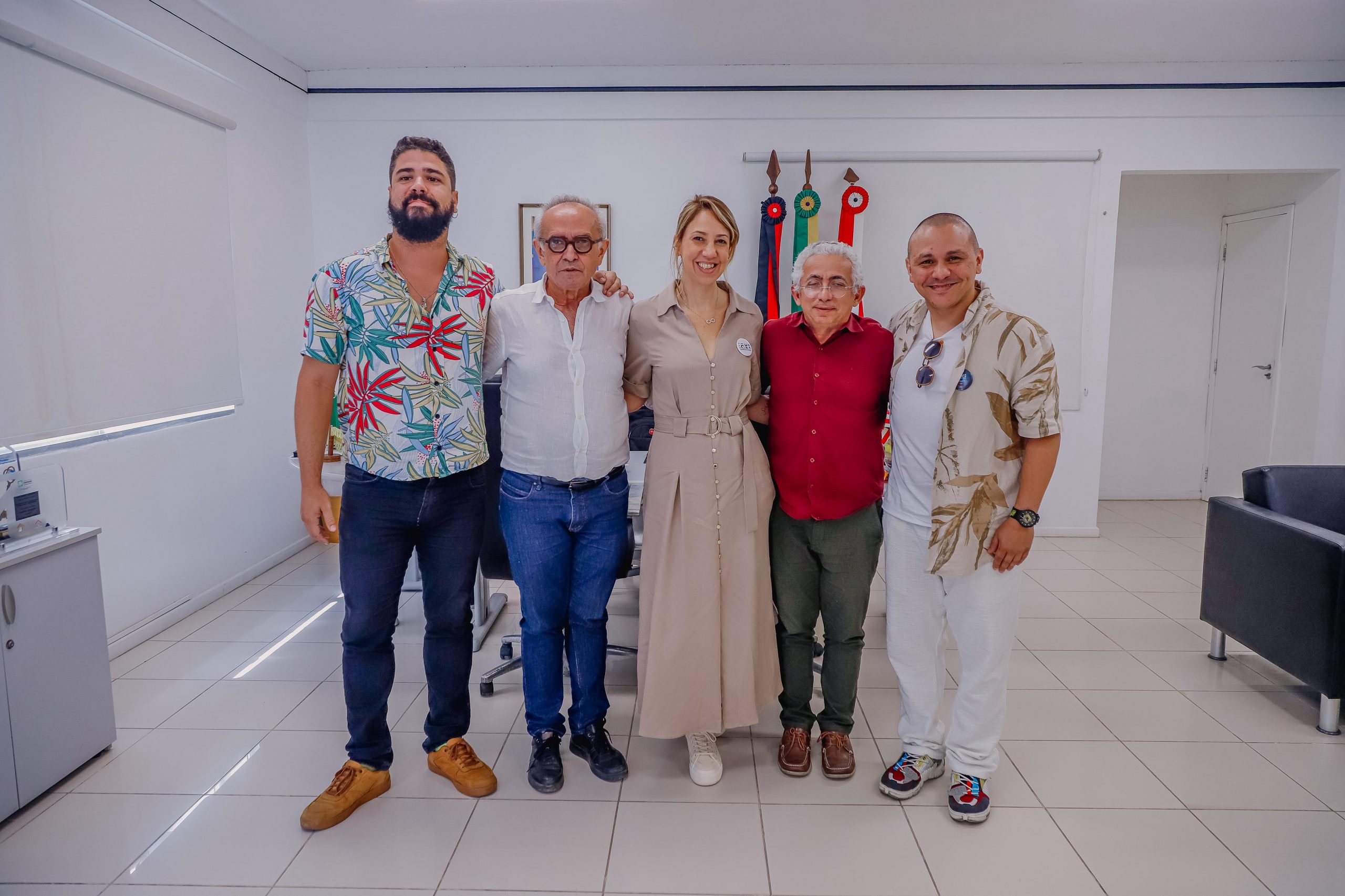 Cícero Lucena se reúne com representantes da Cidade da Imagem e projeta Festival Internacional de Cinema em maio