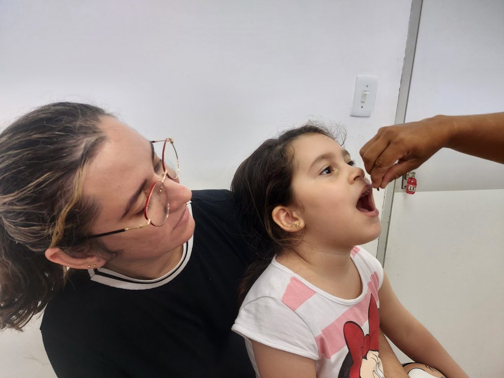 Prefeitura de João Pessoa alerta para a importância da atualização da caderneta de vacinação