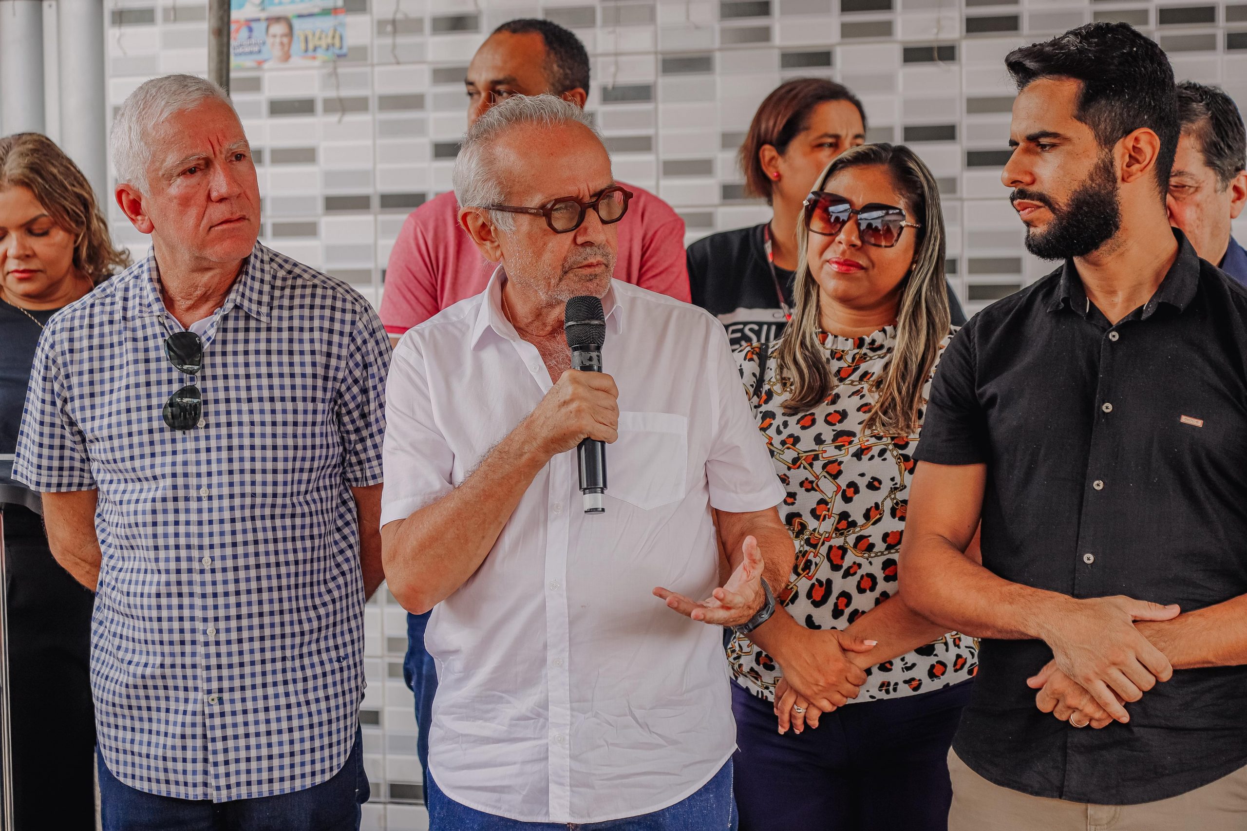 Cícero Lucena autoriza obras em 10 ruas de Gramame e destaca a presença do programa de pavimentação em todas as regiões da Capital