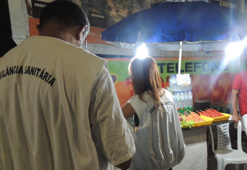 Vigilância Sanitária vai fiscalizar comerciantes ambulantes durante blocos de Carnaval